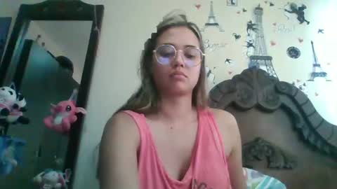 triana_bell online show from 12.07.24
