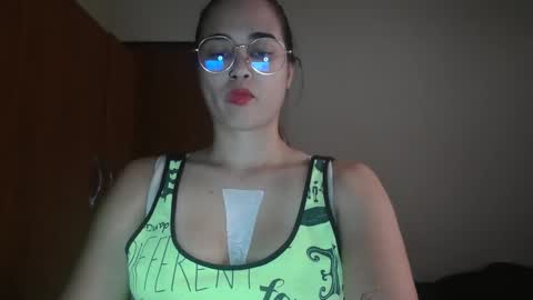 triana_bell online show from 02.10.26