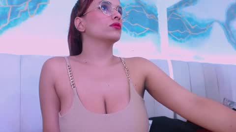 triana_crimson online show from 09.20.25