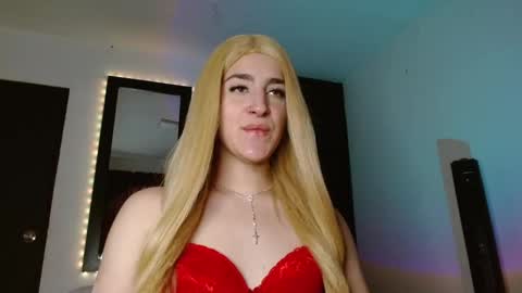 triana_damelio online show from 02.13.25