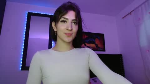 triana_damelio online show from 10.03.25