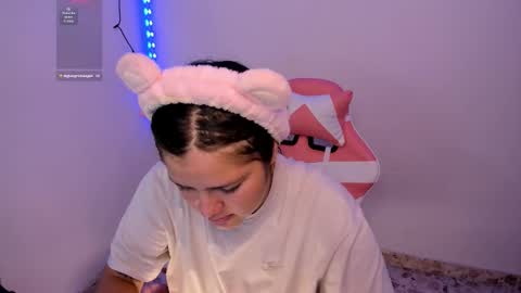 Snapshot of trianna_sweet chatting on 02.27.26 trianna_sweet online show from 02.27.26