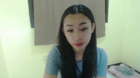 Snapshot of tricia_slut chatting on 03.07.25 tricia_slut online show from 03.07.25