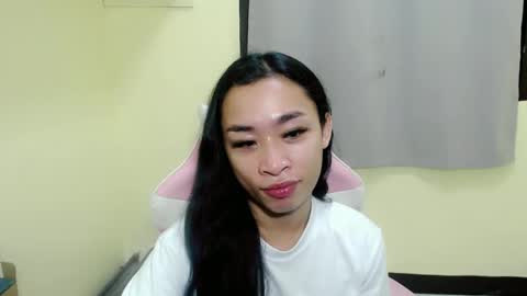 Snapshot of tricia_slut chatting on 03.10.25 tricia_slut online show from 03.10.25
