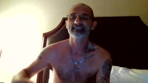 Snapshot of trickymee13 chatting on 09.17.25 trickymee13 online show from 09.17.25