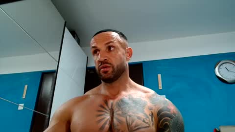 Snapshot of tridentmuscles chatting on 10.16.25 tridentmuscles online show from 10.16.25