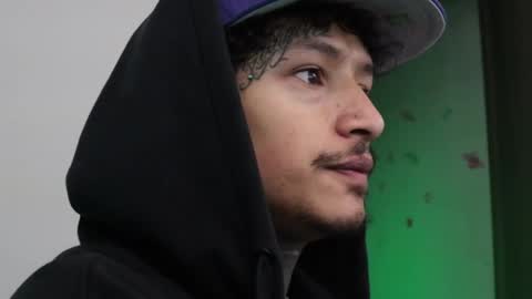 - trieone online show from 12.04.25