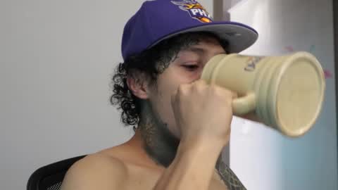 - trieone online show from 01.06.26