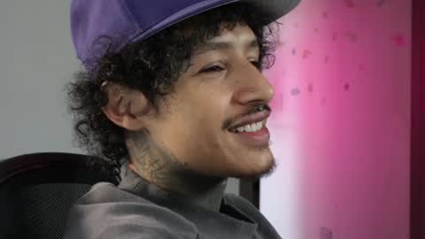 - trieone online show from 04.14.26