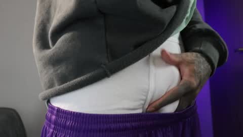 - trieone online show from 04.15.26