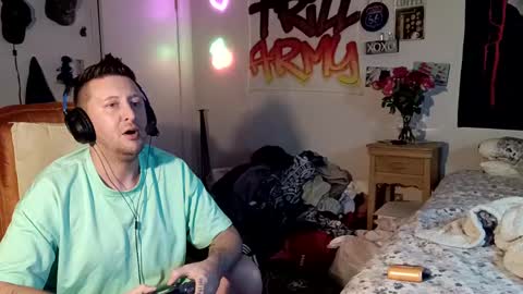 trillnonymau5 online show from 12.11.24