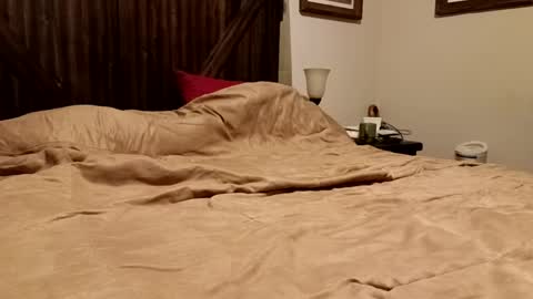 trillnonymau5 online show from 12.15.24