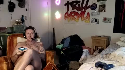 trillnonymau5 online show from 12.17.24