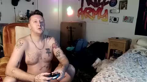 trillnonymau5 online show from 12.17.24