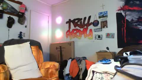 trillnonymau5 online show from 01.13.25