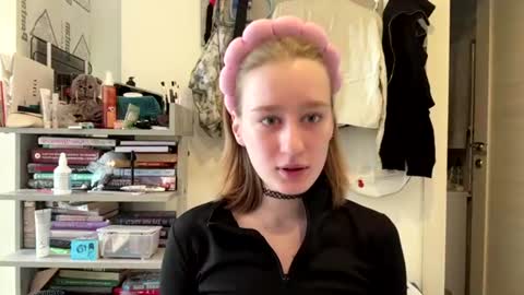 Snapshot of trinhteitsworth chatting on 07.13.26 Vita online show from 07.13.26