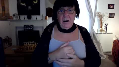 trinity1011 online show from 11.02.25