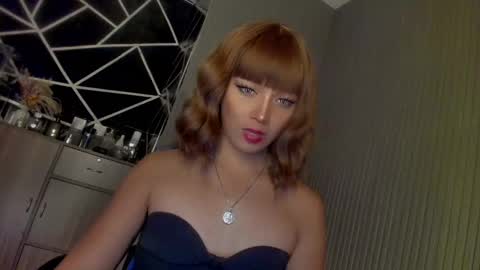 Snapshot of trinityfucksyou chatting on 02.02.25 Ms Ella online show from 02.02.25