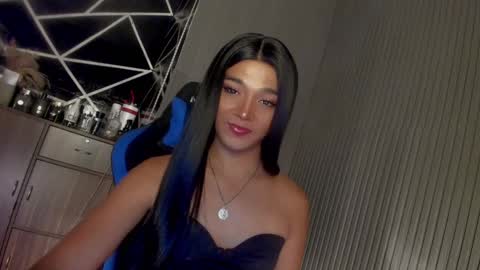 Snapshot of trinityfucksyou chatting on 02.21.25 Ms Ella online show from 02.21.25