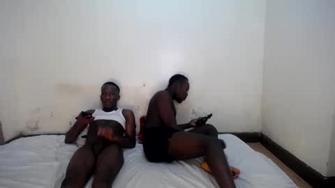 Snapshot of trisboo5 chatting on 01.19.25 Trisboo5 online show from 01.19.25