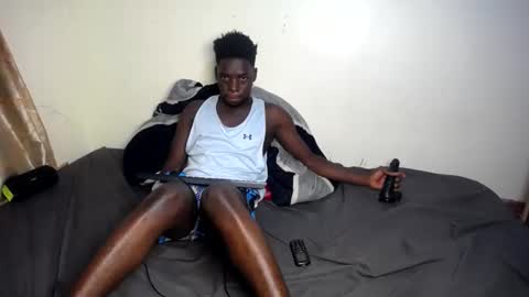 Snapshot of trisboo5 chatting on 02.22.25 Trisboo5 online show from 02.22.25