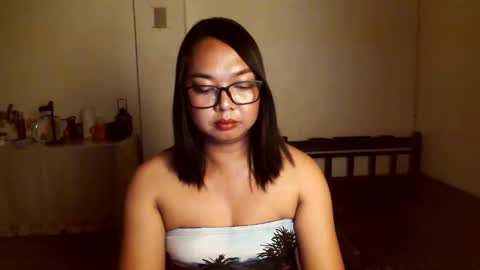 Snapshot of trishakera chatting on 10.14.25 trisha online show from 10.14.25