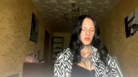  Sofa Im new here and so far I do not take off the panties online show from 10.17.25