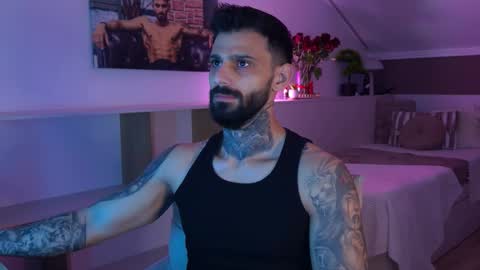 Snapshot of tristangreyaura chatting on 02.19.26 Trystan Grey online show from 02.19.26