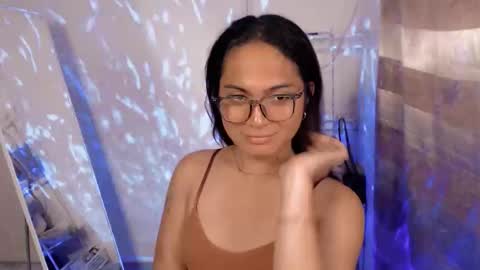 Snapshot of trixie_fuck69 chatting on 05.05.26 Trixie Love online show from 05.05.26