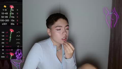 Snapshot of trixie_tangg chatting on 03.11.25 Kitty online show from 03.11.25