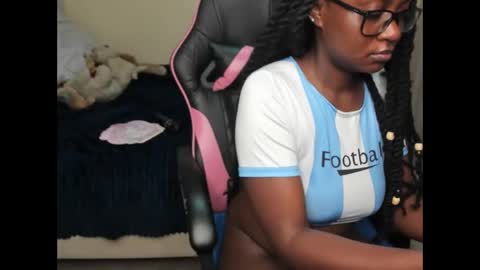 Snapshot of trizzytariaa chatting on 02.04.26 Taria online show from 02.04.26