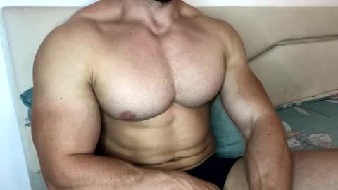 Troncq online show from 10.02.25