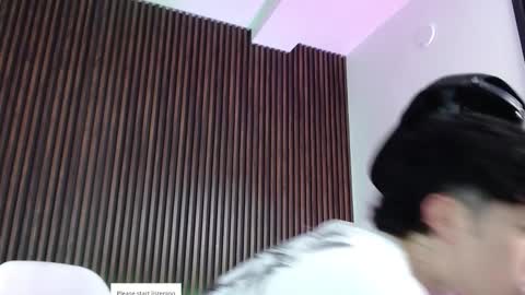 Troy online show from 10.01.25