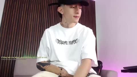 Troy online show from 10.03.25