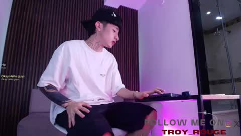 Troy online show from 11.05.25