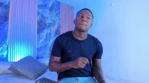 Snapshot of troykhalil chatting on 10.02.25 Troy Khalil online show from 10.02.25