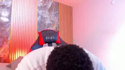 Snapshot of troykhalil chatting on 10.08.25 Troy Khalil online show from 10.08.25