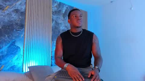 Snapshot of troykhalil chatting on 10.23.25 Troy Khalil online show from 10.23.25