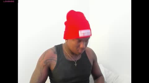 Snapshot of troykhalil chatting on 11.07.25 Troy Khalil online show from 11.07.25