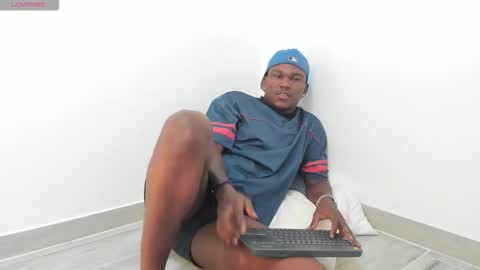 Snapshot of troykhalil chatting on 11.14.25 Troy Khalil online show from 11.14.25