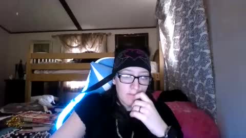 TruckersWifeToBe online show from 12.15.24