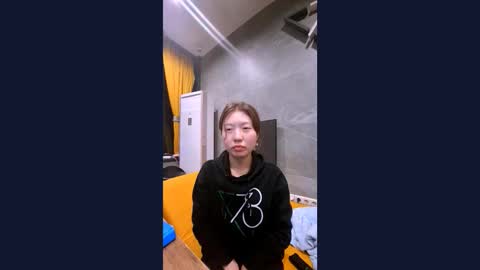Anna online show from 09.19.25