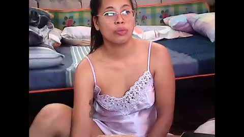 Snapshot of truefilipinabeauty chatting on 03.18.26 emily online show from 03.18.26