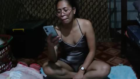 Snapshot of truefilipinabeauty chatting on 04.24.26 emily online show from 04.24.26