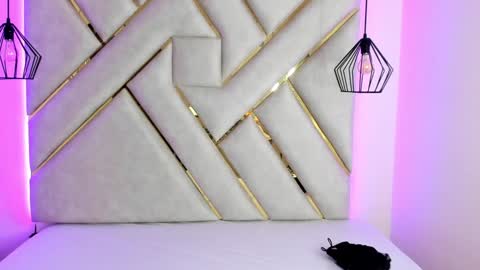   online show from 02.06.25