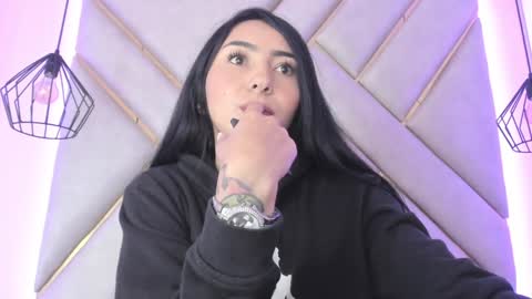   online show from 02.06.25