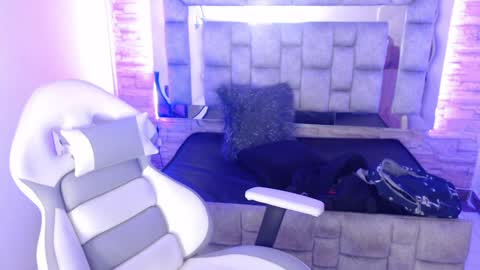   online show from 02.07.25