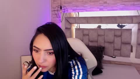   online show from 02.20.25