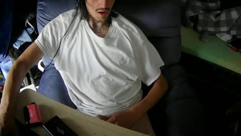 truewoodpecker online show from 09.15.25