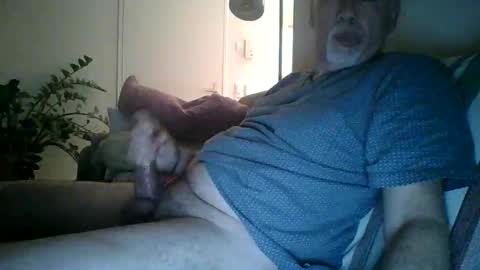 Snapshot of trukturk chatting on 04.16.26 trukturk online show from 04.16.26